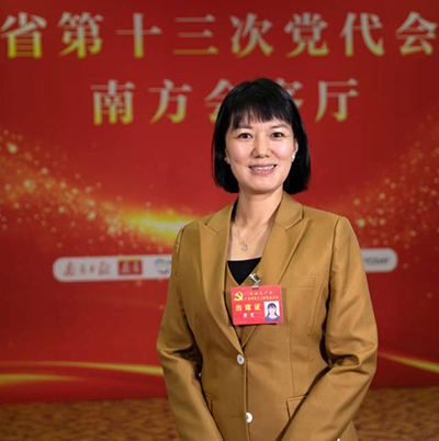 廣州市天河區車陂小學黨支部書記、校長詹雯代表：在學校點亮孩子心中的“光”